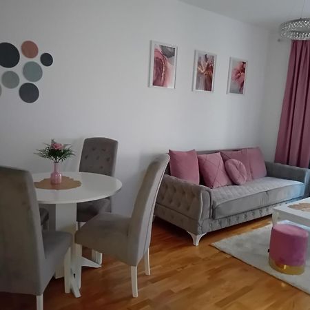 Skyline Apartment Bijeljina Ngoại thất bức ảnh