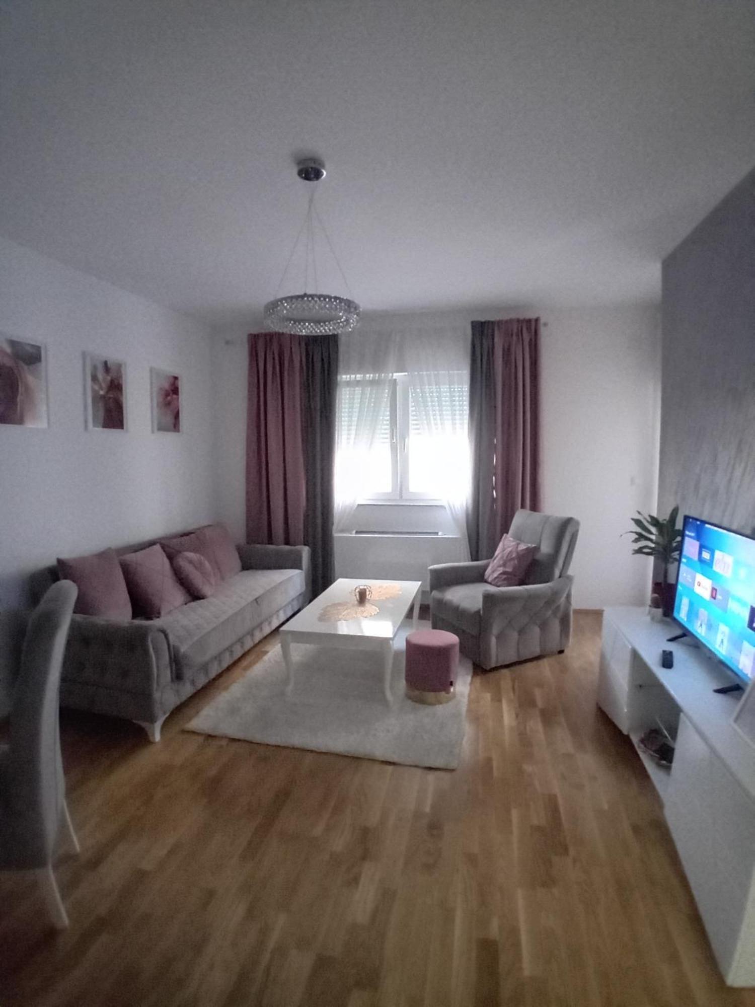 Skyline Apartment Bijeljina Ngoại thất bức ảnh